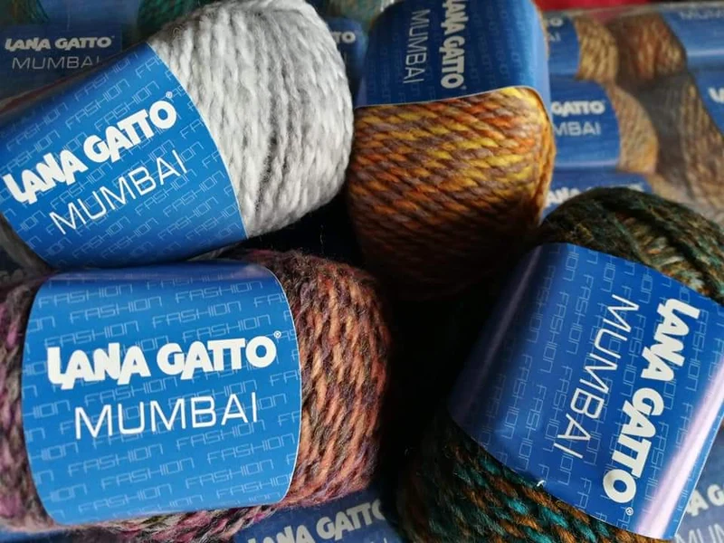 Filato moda Mumbai Gatto misto lana53%), ferri 7, confezione da 500g.