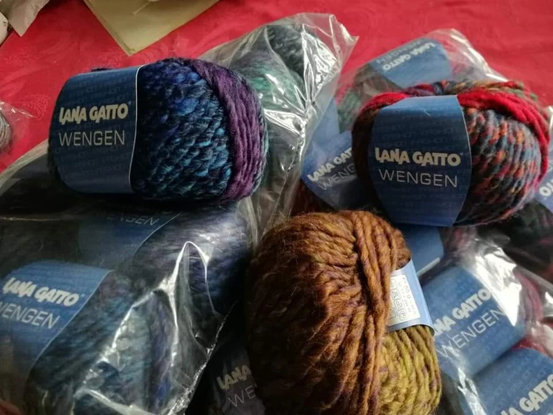 Misto lana(53%) filato moda fantasia Wengen, confezione da 500g..