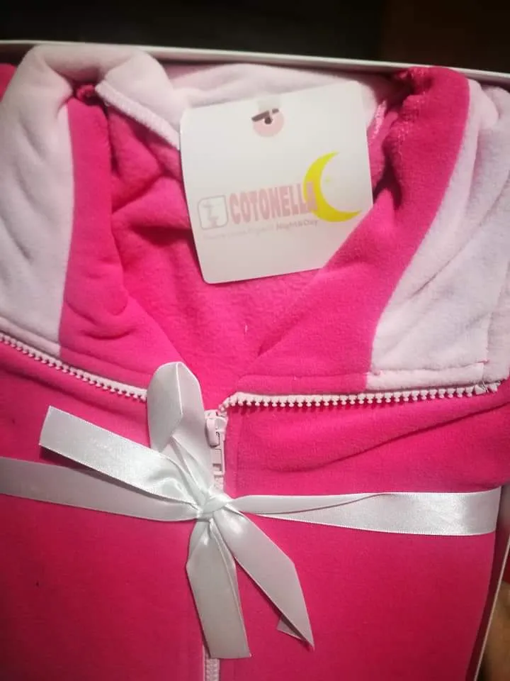 Pigiama donna Cotonella in pail di un rosa fuxia. Caldo, pratico anche come tuta da casa.taglia 44 e 46. 1kg..
