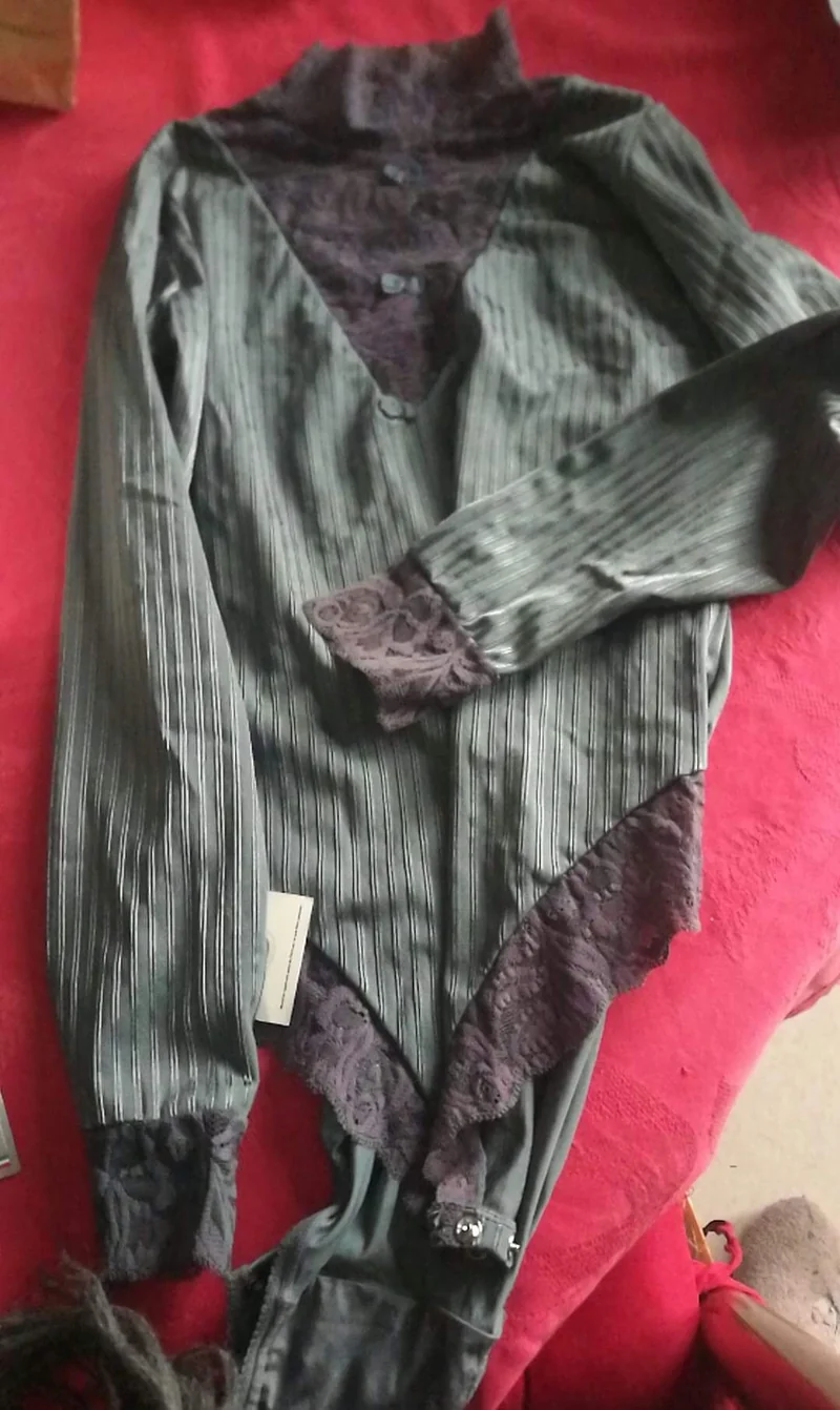 Body Roberta, lycra grigio e pizzo, taglia 4. 200g.