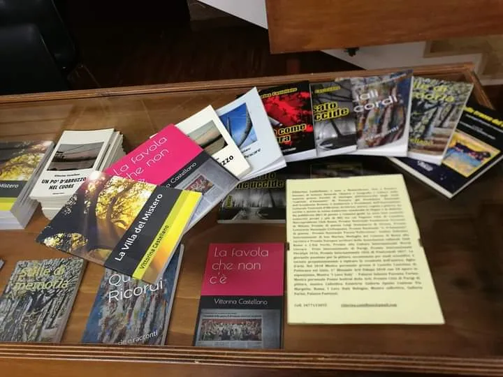 Libri per tutti, un'idea regalo per te e per chi vuoi. 200g.