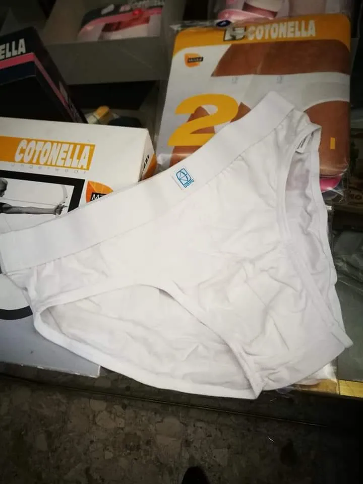 Intimo uomo Cotonella, confezione da due paia di slip, 200g.