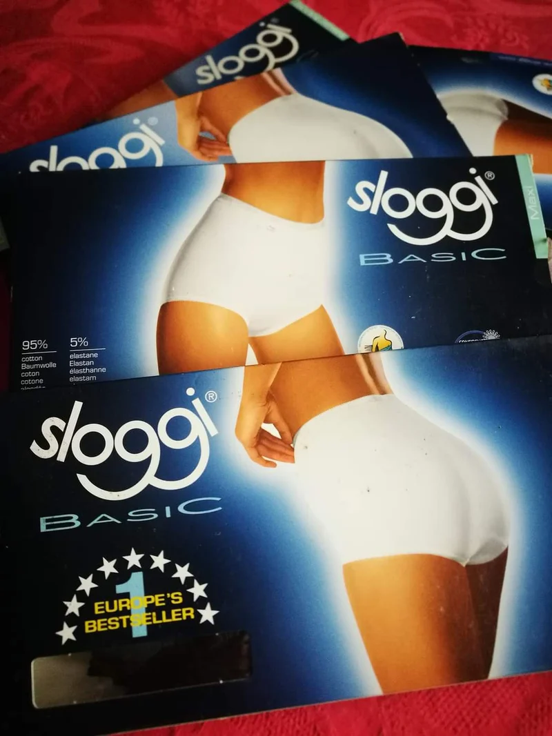 Intimo donna Sloggi Basic Maxi. Cinque paia nere, taglia 5, 8 o 9, 250g.