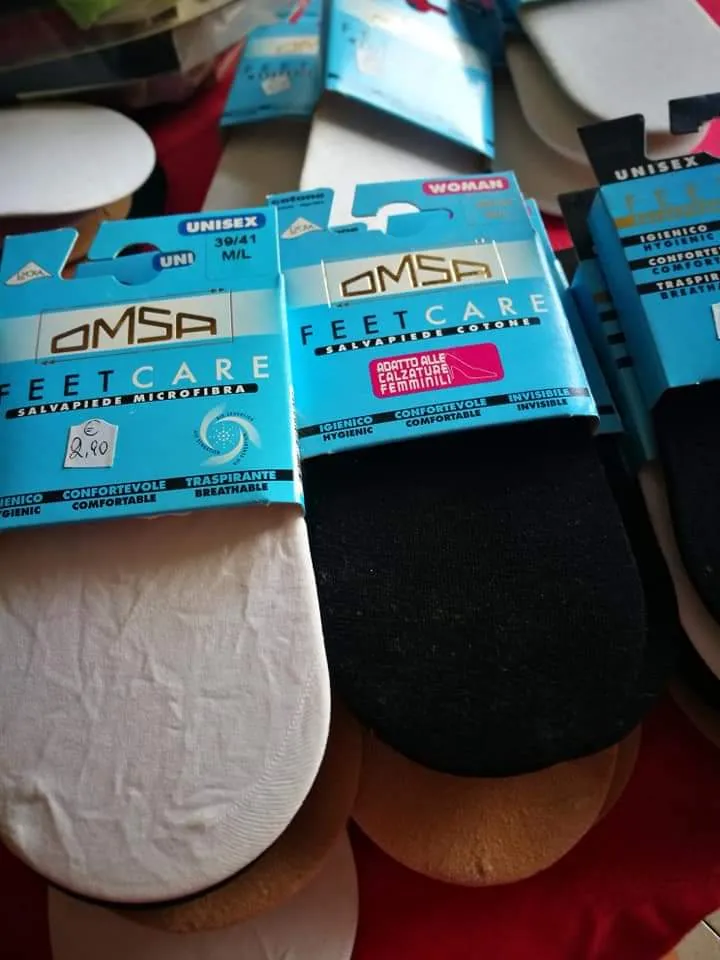 Salvapiede Feet Care OMSA, colori assortiti(nero, bianco, nudo)tre paia, 150g..