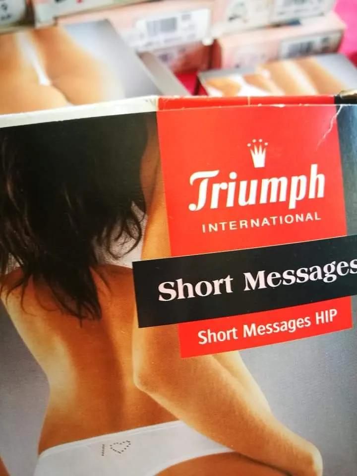 Cinque Short Messages TAI Triumph, taglia 38/40. 250g..