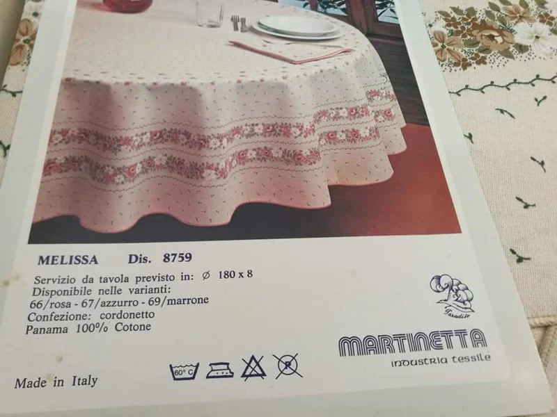 Tovaglia stampata in puro cotone, tonda con diametro 180cm. 1,1kg..