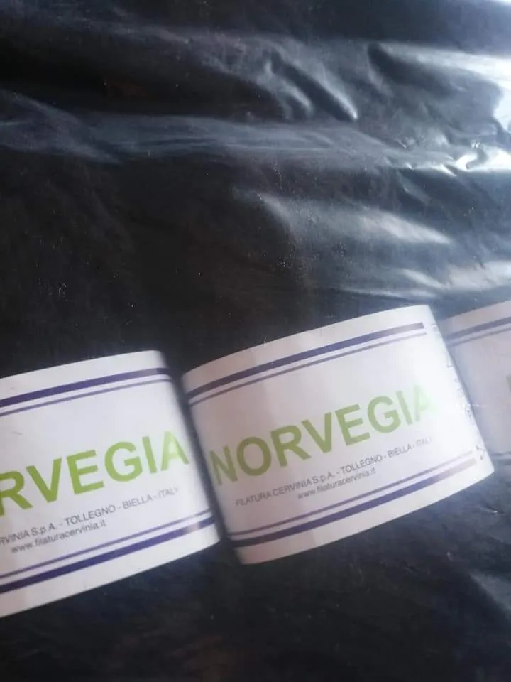Norvegia Cervinia, misto lana, ferri 6. Confezione da 1kg.