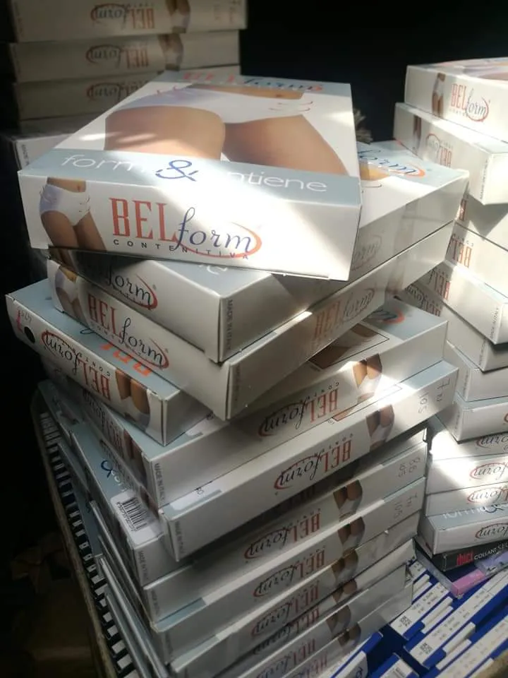 Set di intimo donna, quattro tra slip e culotte(secondo disponibilità di taglia) più due mutande panciera in puro cotone elasticizzato, 500g.