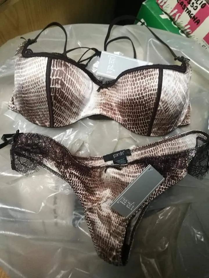 Intimo Parah! Taglia 3, completo + reggiseno, 500g.