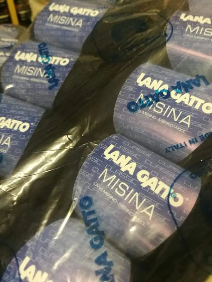 Pura lana Misina Gatto in gomitoli, confezione da 500g.