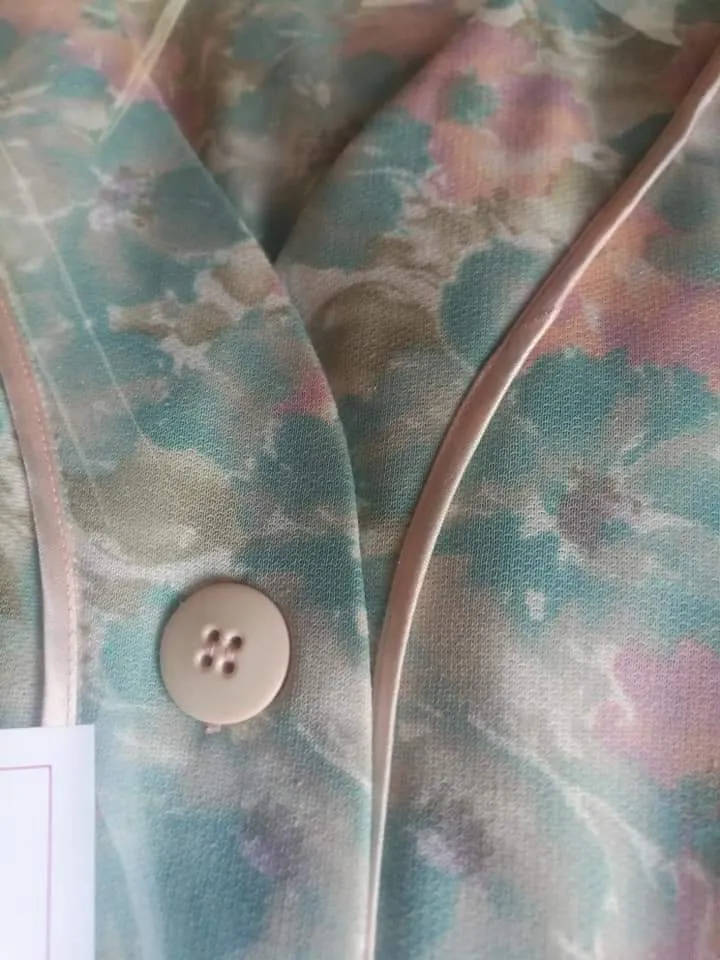 Vestaglia vintage da donna in piqué. Taglie 44 e 50, 1,4kg.