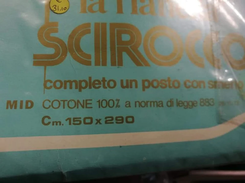 Coperta di flanella a fantasia rosa, posto singolo. 1,6kg.