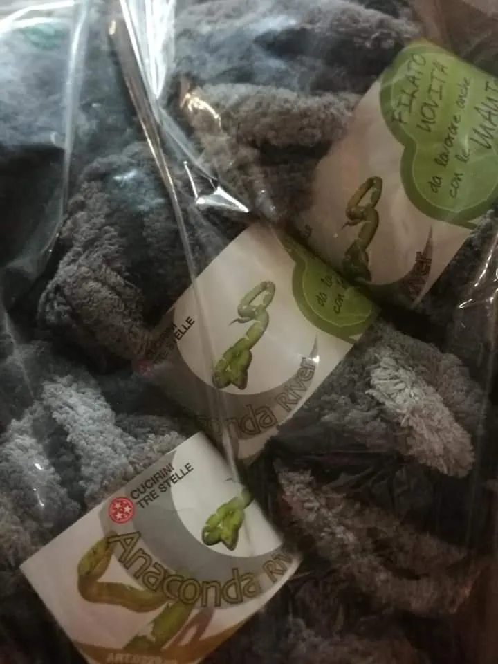 Anaconda Cucirini 3 Stelle un filato da lavorare anche con le mani., 1kg.