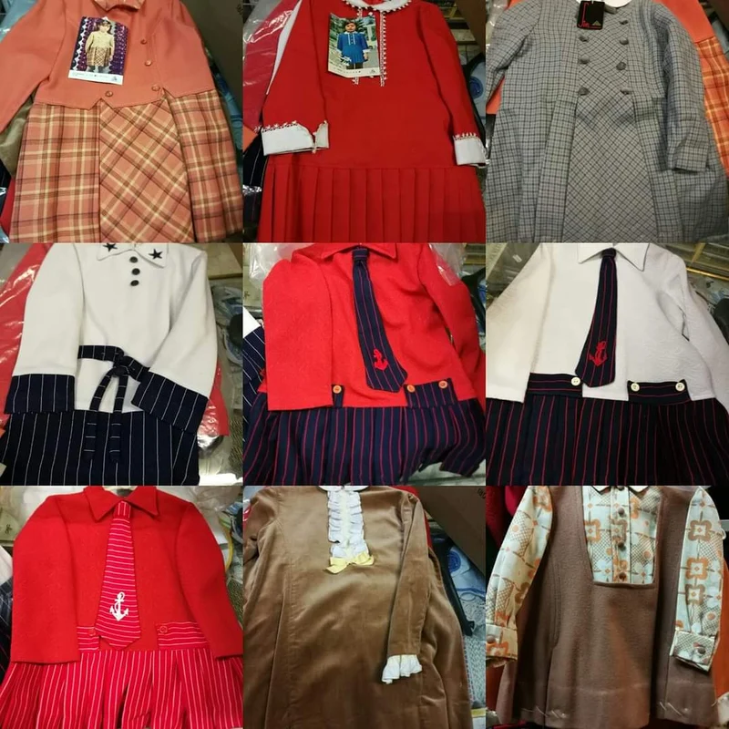 Stock di venti abiti bimba, vintage anni sessanta, 8kg.