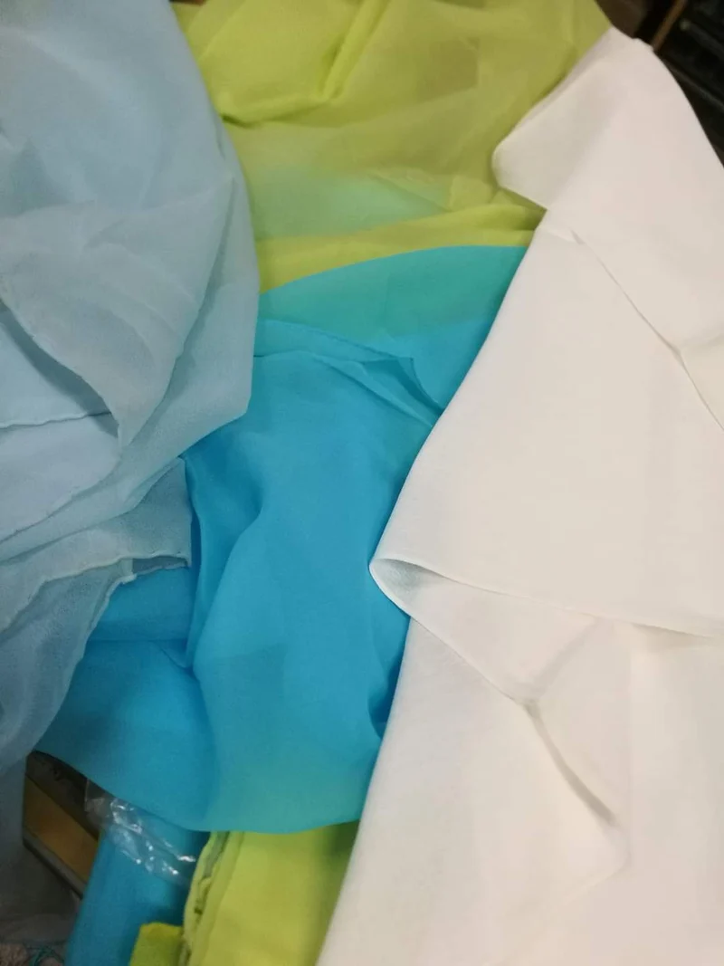 Foulards in tinta unita vintage, colori assortiti, 300g.