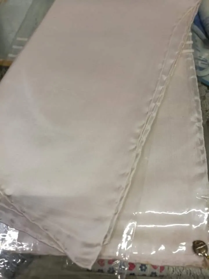 Foulard bianco naturale di pura seta, vintage, 100g.
