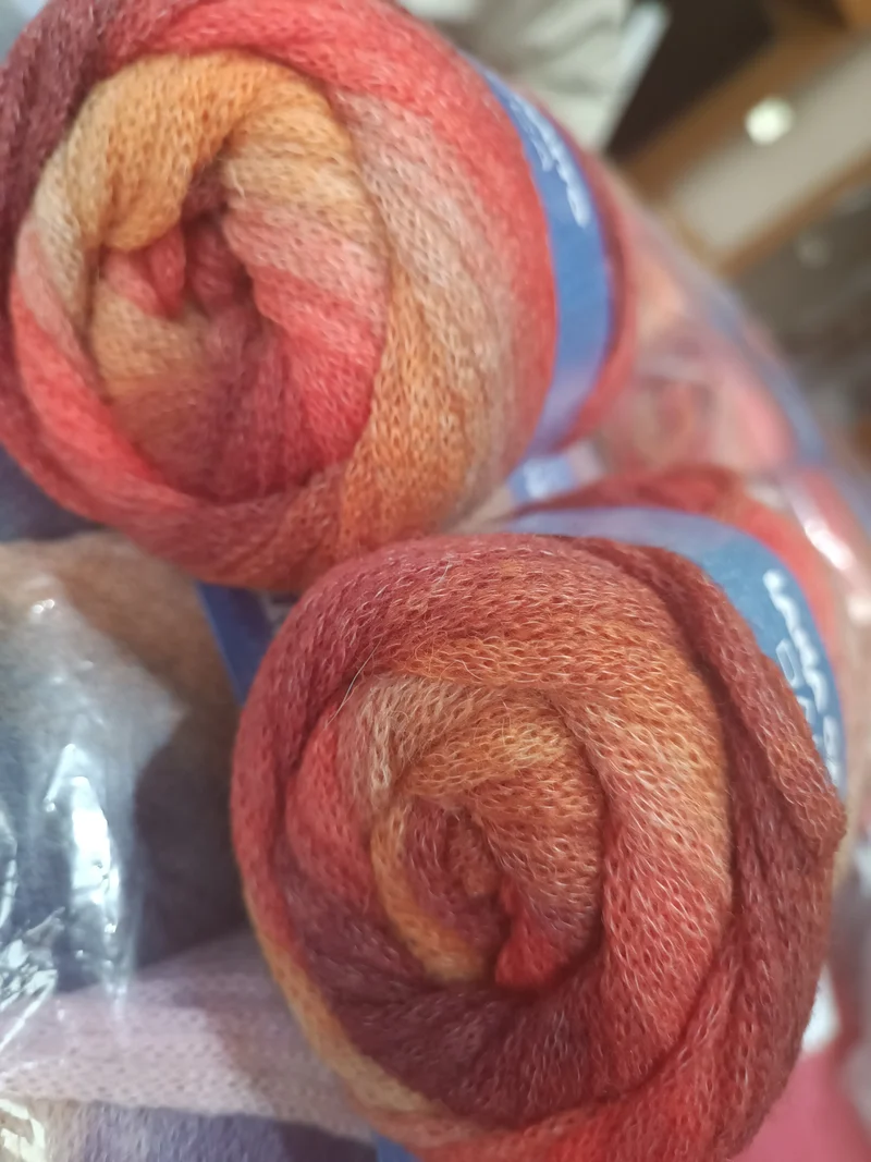 Filato moda Dacca Gatto, confezione da 500g.