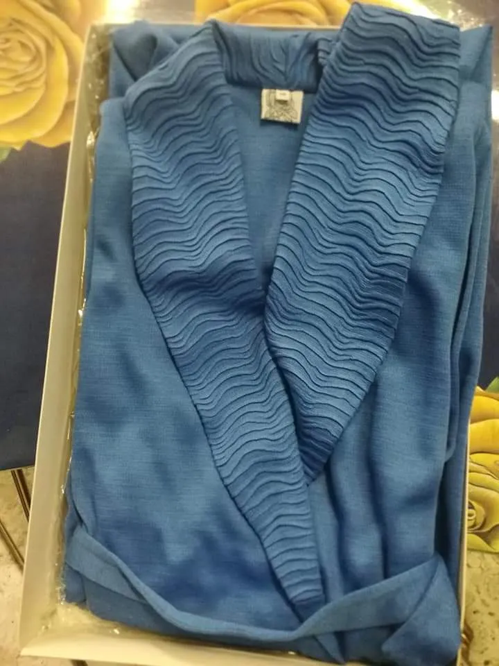 Vestaglia elegante donna Caterina, rosa o celeste, 600g.