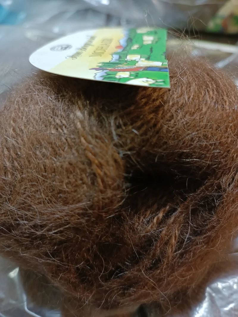 Lane Borgosesia, misto mohair, colore nocciola, gomitolo mi 150, ferri 3,5/4.. 500g.