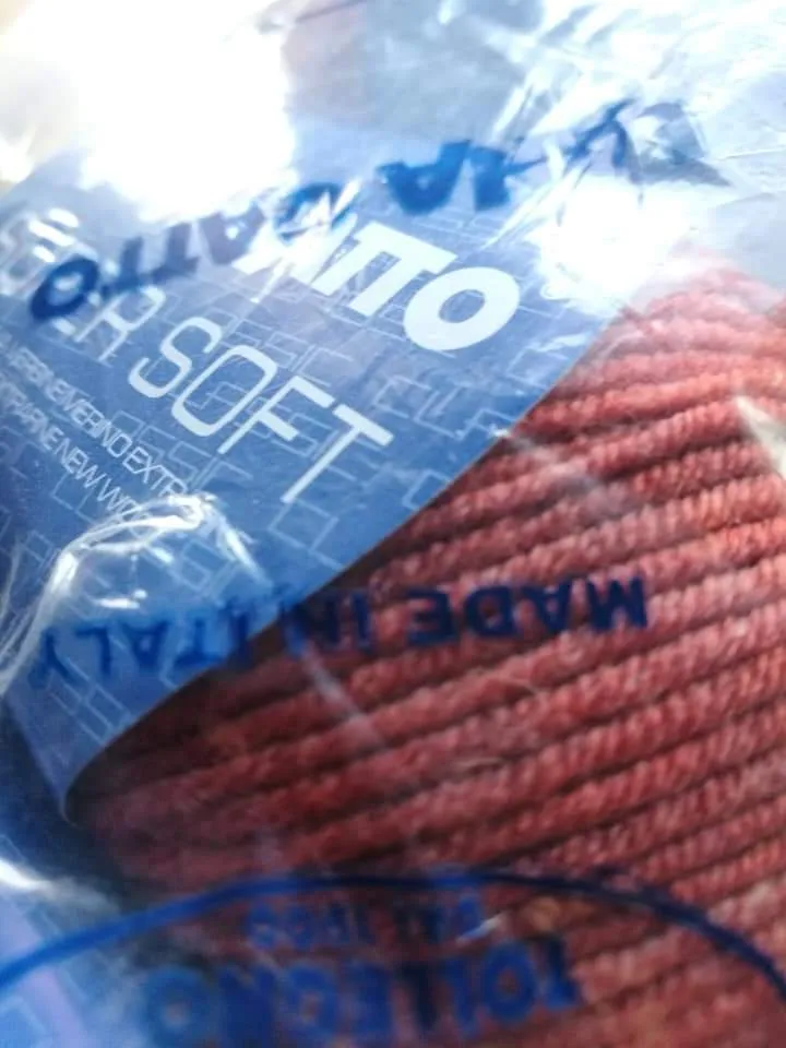 Pura lana Super Soft Gatto, confezione da 500g.