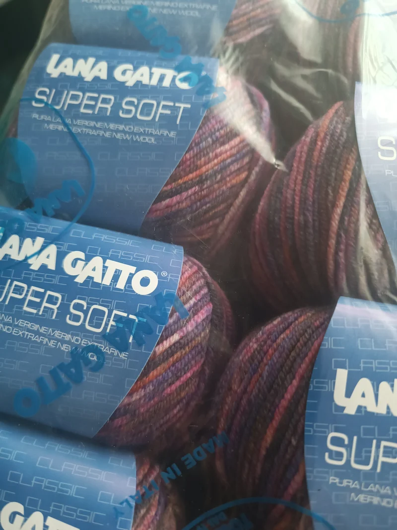 Pura lana Super Soft Gatto, confezione da 500g.