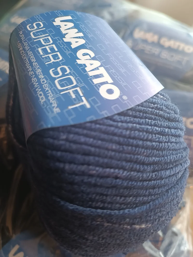 Pura lana Super Soft Gatto, confezione da 500g.