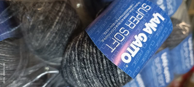 Pura lana Super Soft Gatto, confezione da 500g.