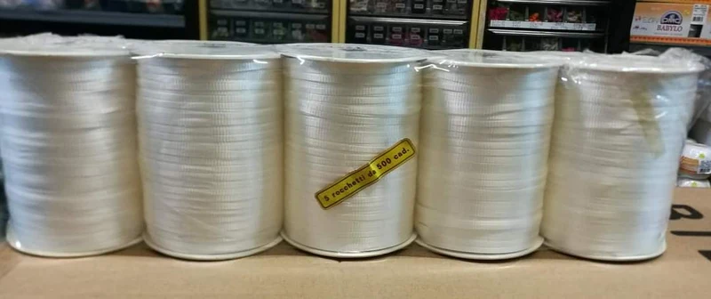 Rocche di nastro per pacchi, 700g.