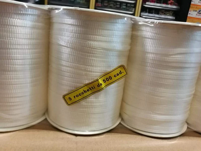 Rocche di nastro per pacchi, 700g.