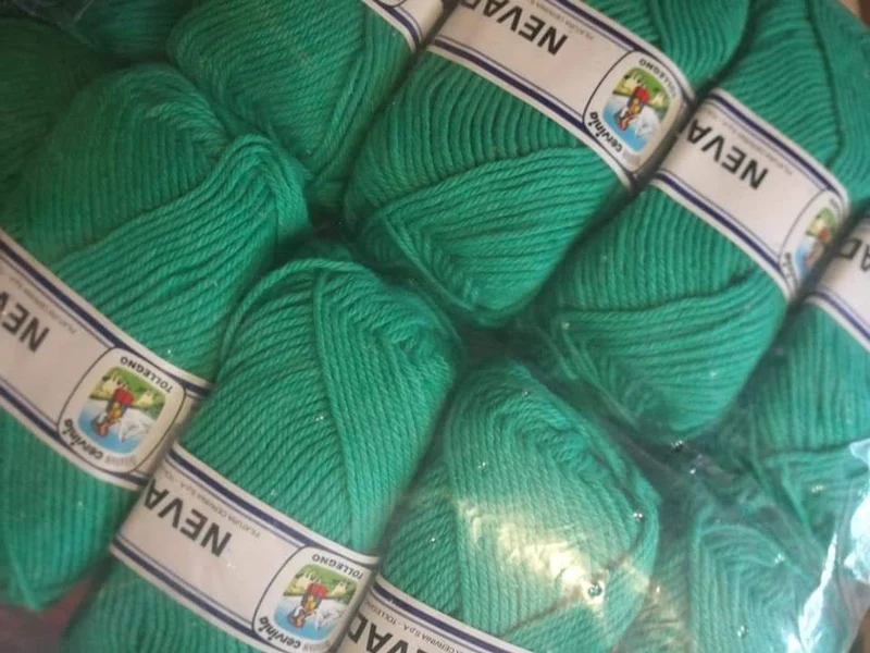 Misto lana Nevada della Cervinia, ferri 4, 125 m a gomitolo. Confezione da 500g.
