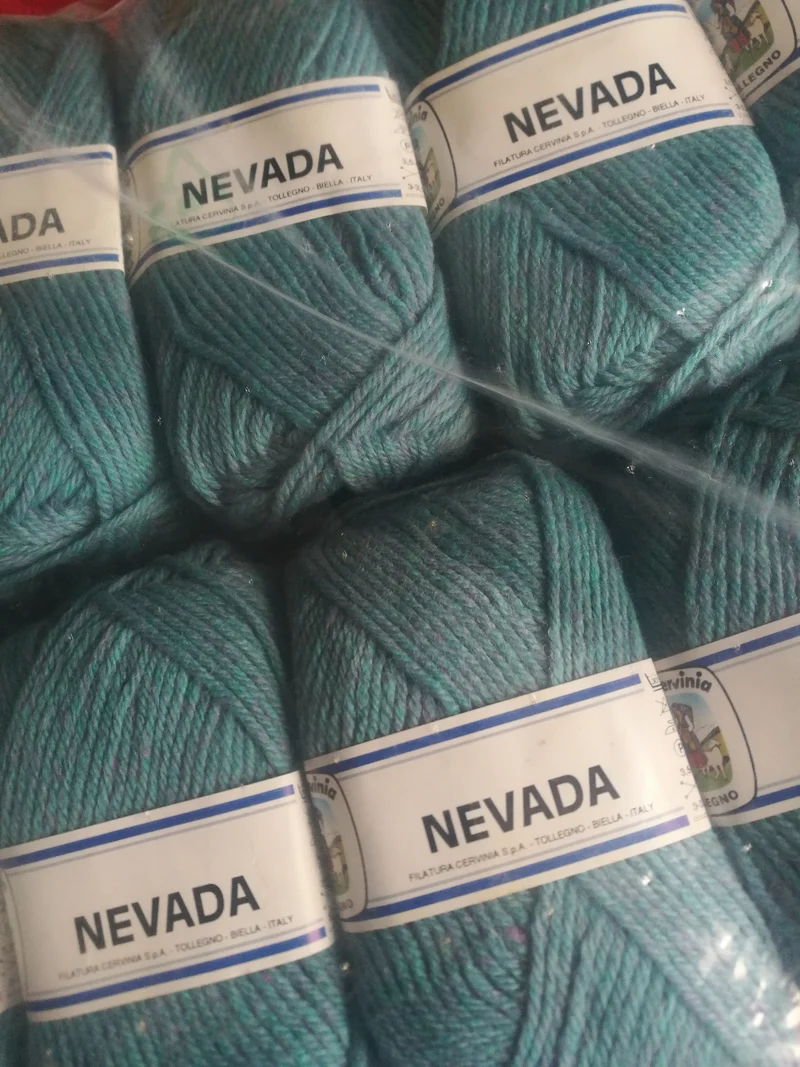 Misto lana Nevada della Cervinia, ferri 4, 125 m a gomitolo. Confezione da 500g.