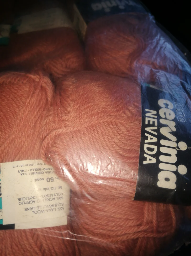 Misto lana Nevada della Cervinia, ferri 4, 125 m a gomitolo. Confezione da 500g.