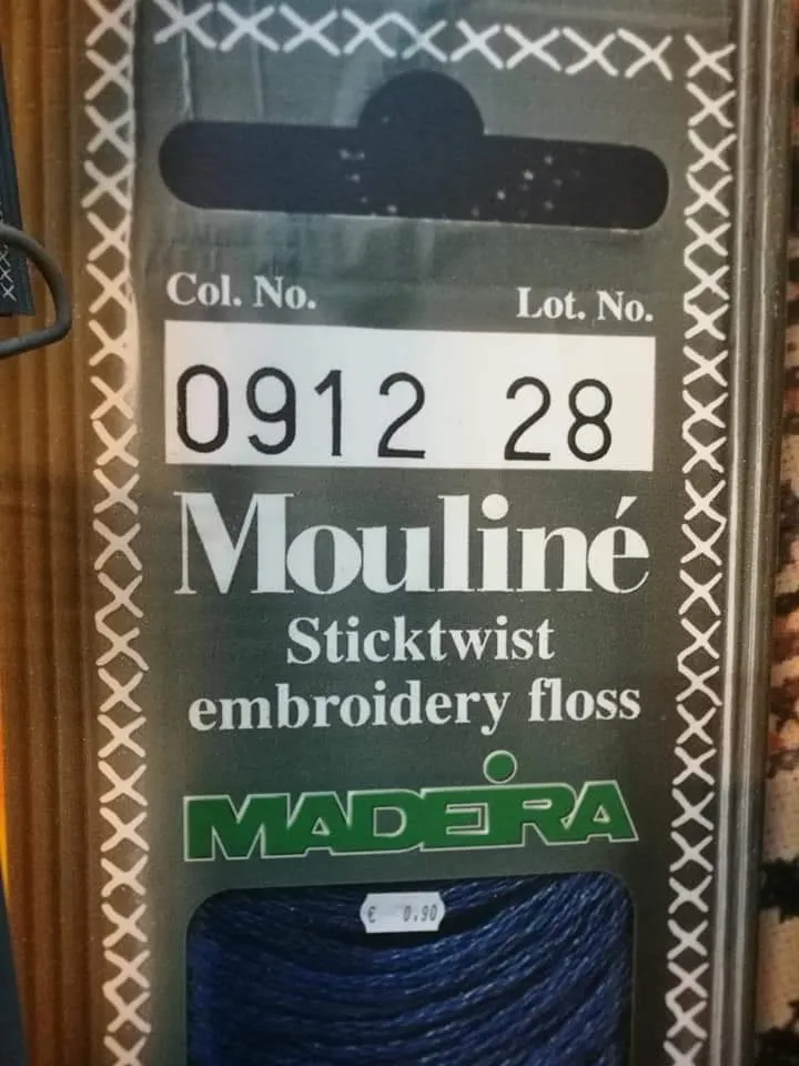 Stock di 50 matassine Mouliné Madeira, mix di colori. 800g.