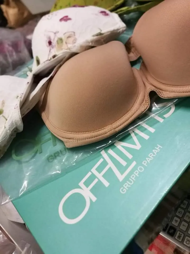Reggiseni OffLimits Parah, set di tre pezzi, 400g.