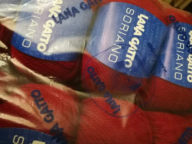 Soriano Lana Gatto, misto lana(70%) in gomitoli, confezione da 500g.