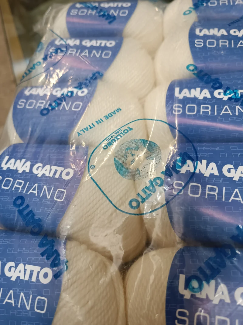 Soriano Lana Gatto, misto lana(70%) in gomitoli, confezione da 500g.