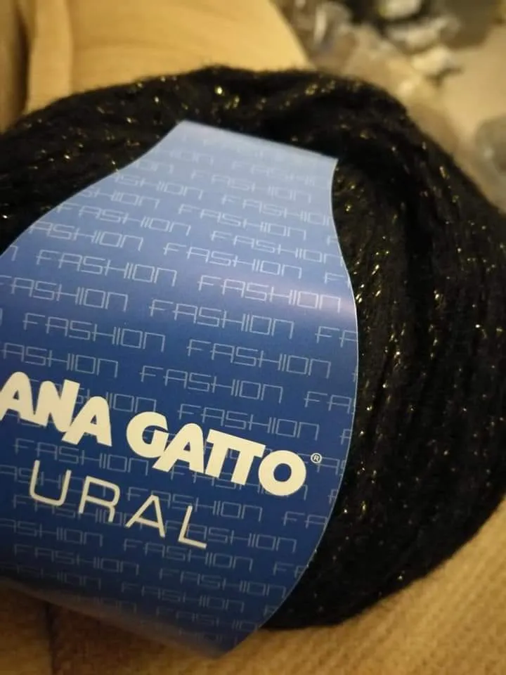 Filato moda Ural Lana Gatto, confezione da 500g.