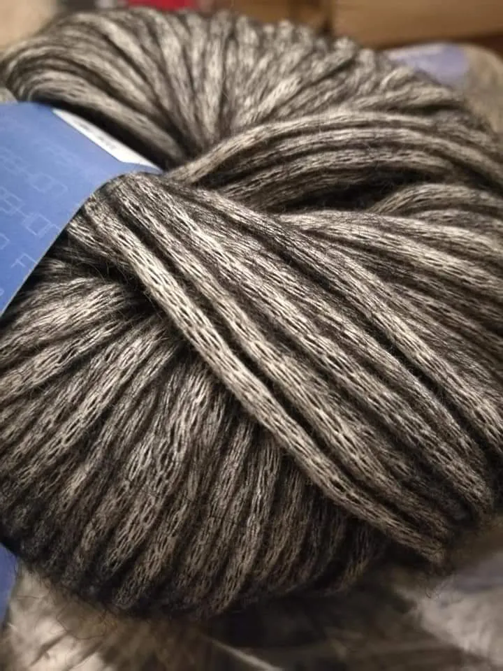 Seul Gatto, lana moda misto lana, cotone e alpaca, confezione da 500g.