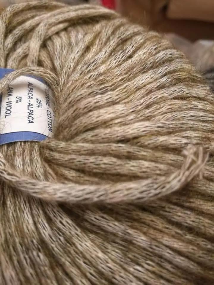 Seul Gatto, lana moda misto lana, cotone e alpaca, confezione da 500g.