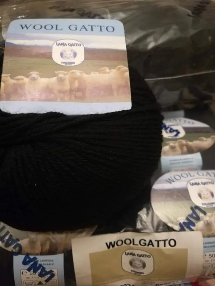 Wool Gatto, pura lana vergine in gomitoli, confezione da 500g.