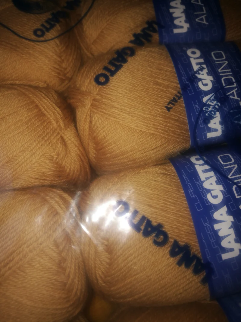 Aladino misto lana a gomitoli, confezione da 500g.