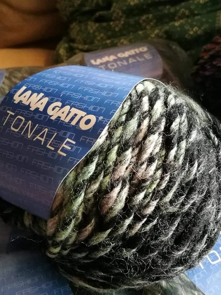 Tonale, filato moda confezione da 500g.