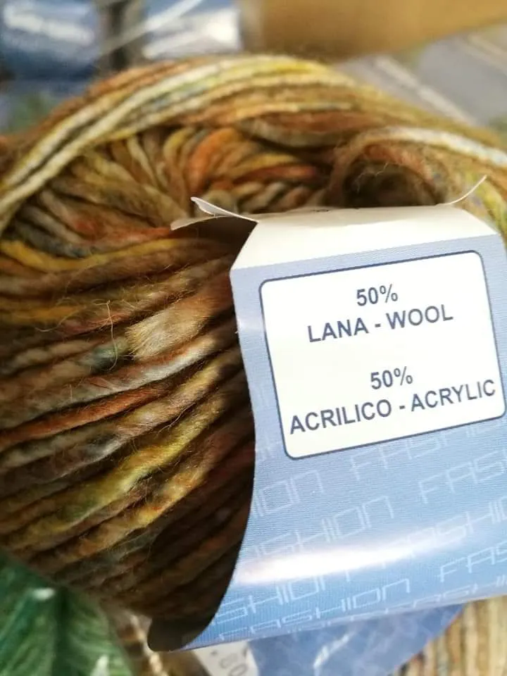 Martigny, filato moda fantasia Gatto, misto lana. 500g..