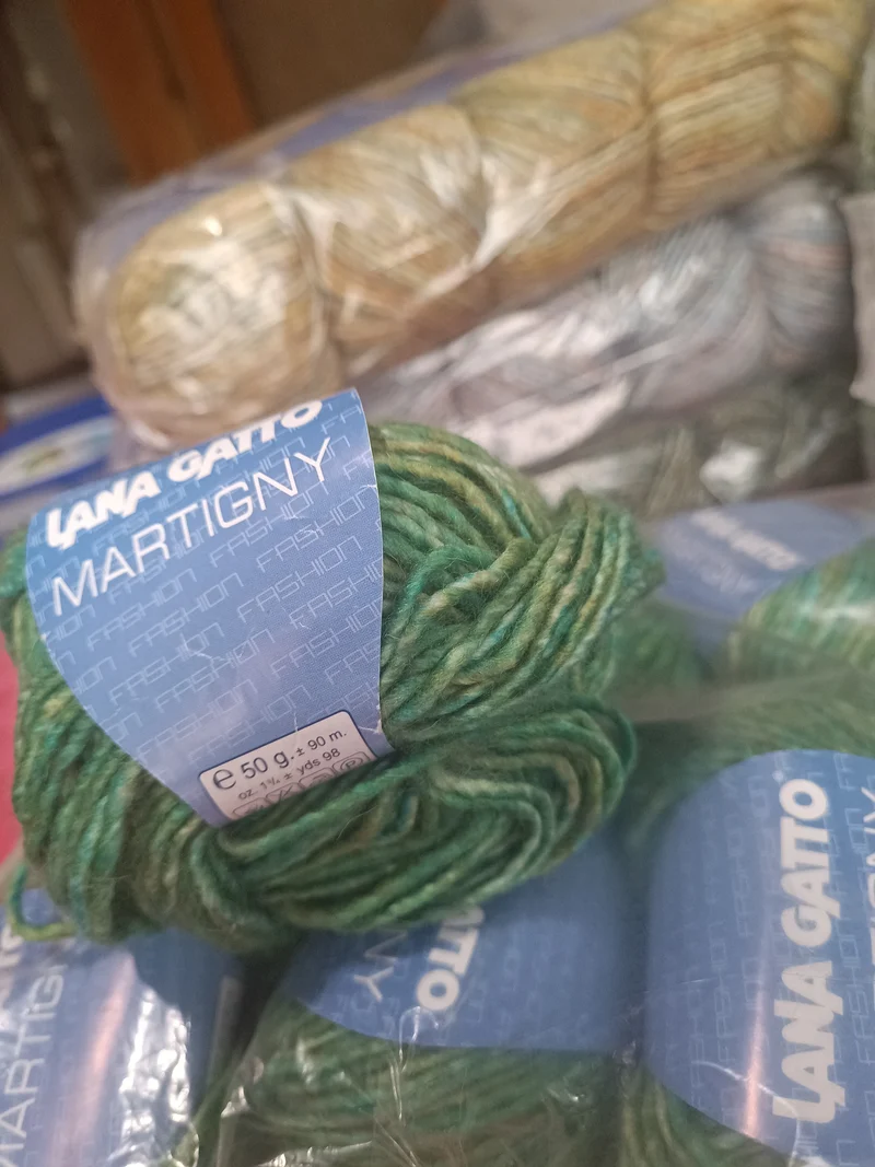 Martigny, filato moda fantasia Gatto, misto lana. 500g..