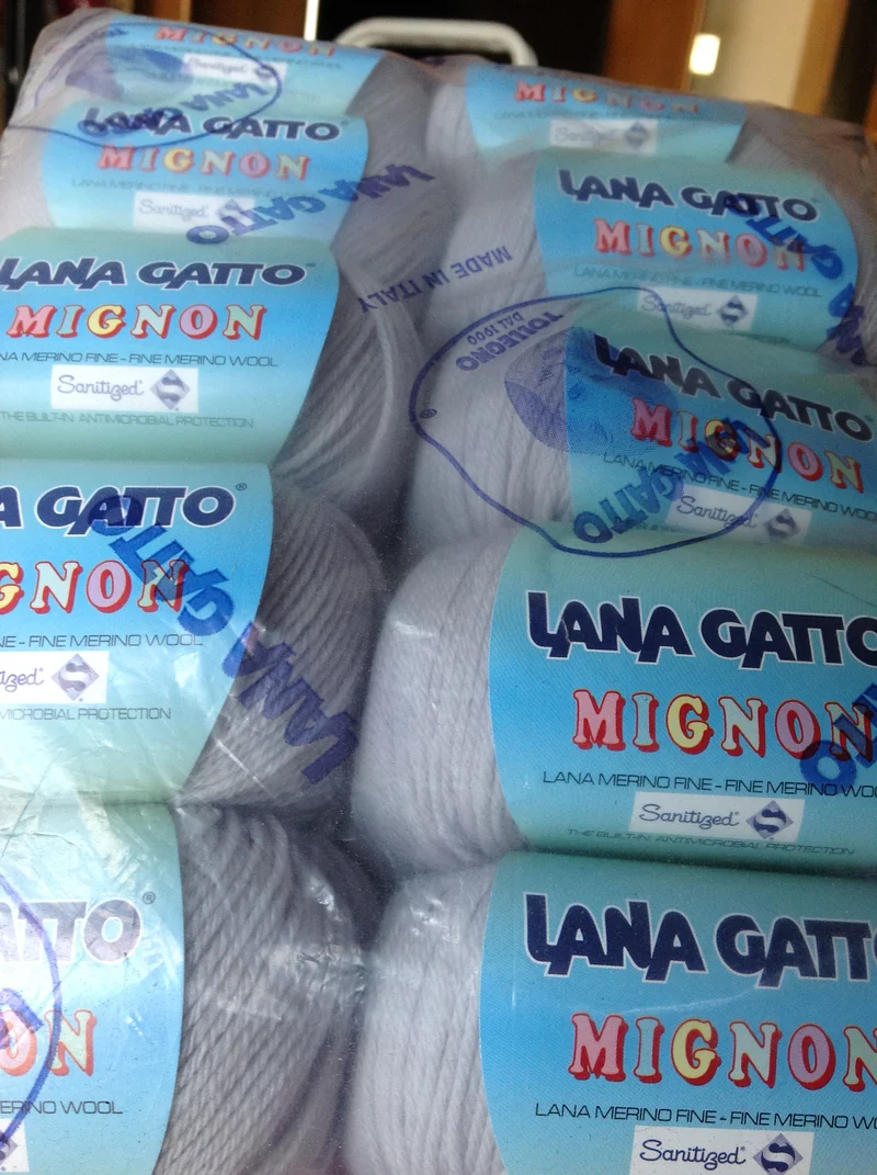 Mignon Lana Gatto neonati 250g