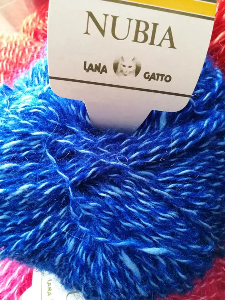 Mohair Nubia, mohair(45%) e cotone(40%), poliestere(15%) scatola da 500g