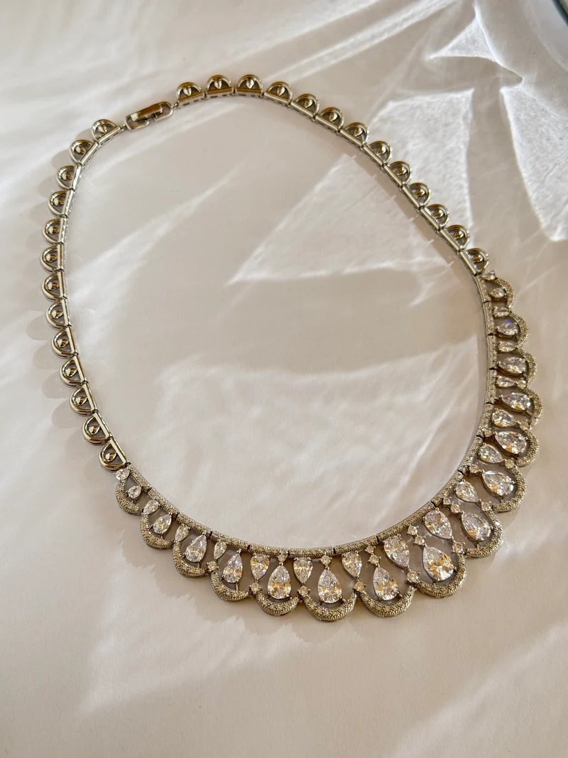 Crystal Statement Necklace | Collana gioiello con cristalli scintillanti