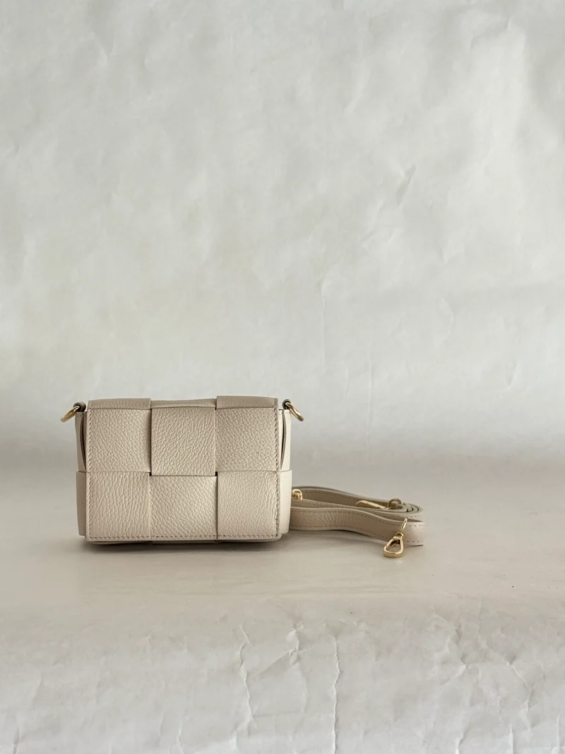Mini borsa a tracolla in pelle intrecciata