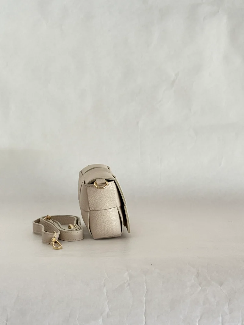 Mini borsa a tracolla in pelle intrecciata