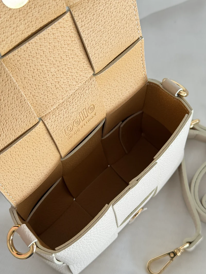 Mini borsa a tracolla in pelle intrecciata
